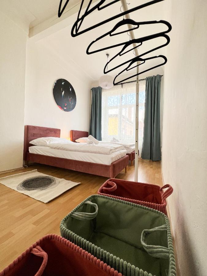 Apartment Arch In